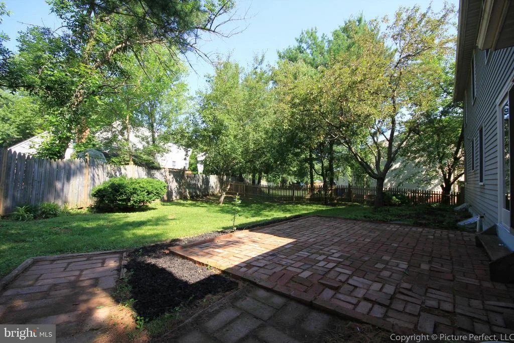 Photo of 577 BINFORD COURT