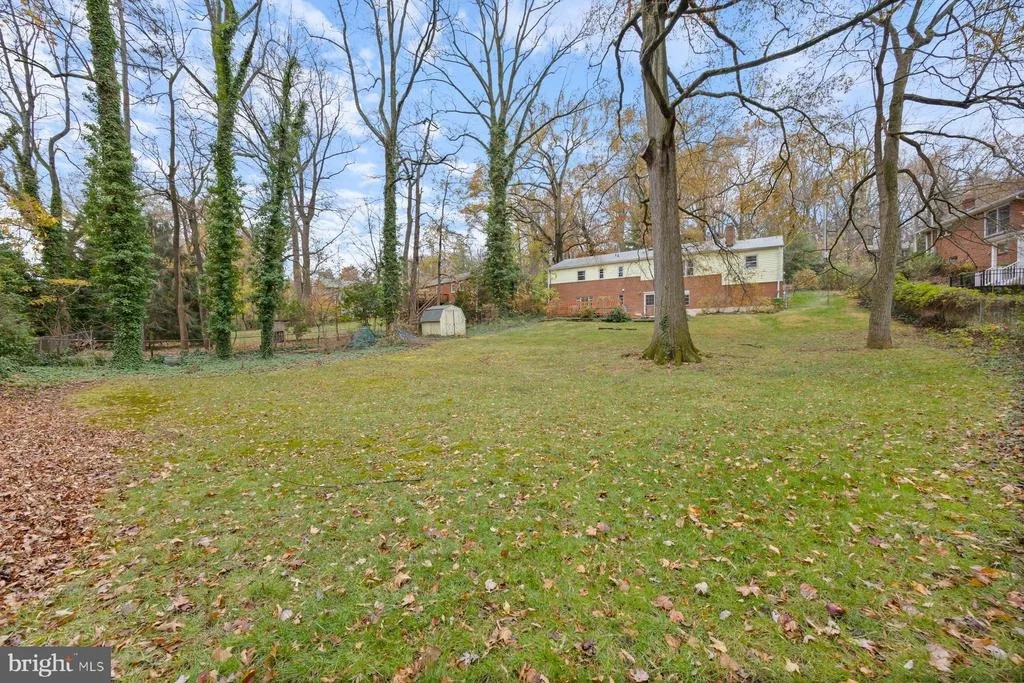 Photo of 26 LAKESIDE DRIVE