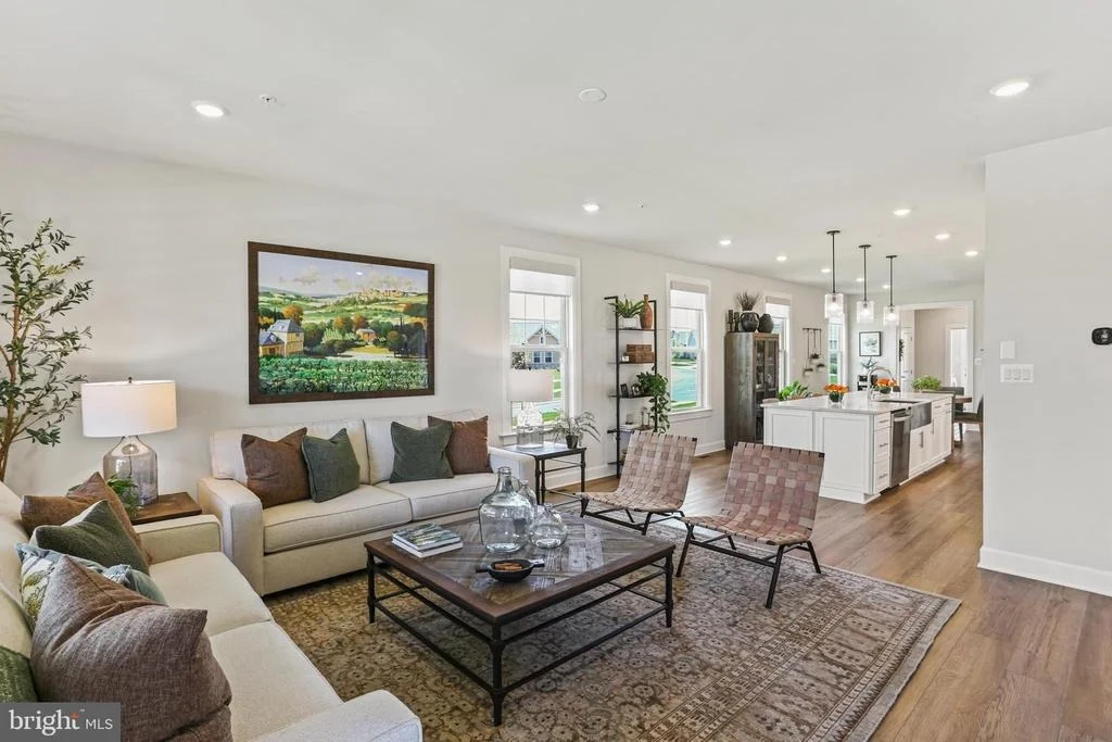 Photo of 384 CROWN POINT DRIVE