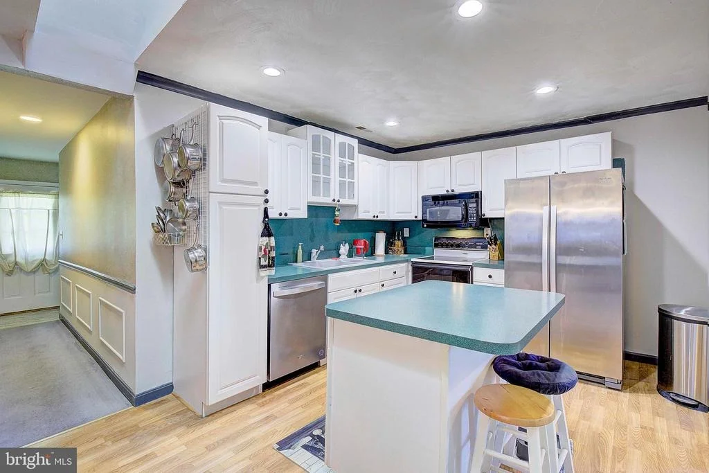 Photo of 706 KINGFISHER ROAD