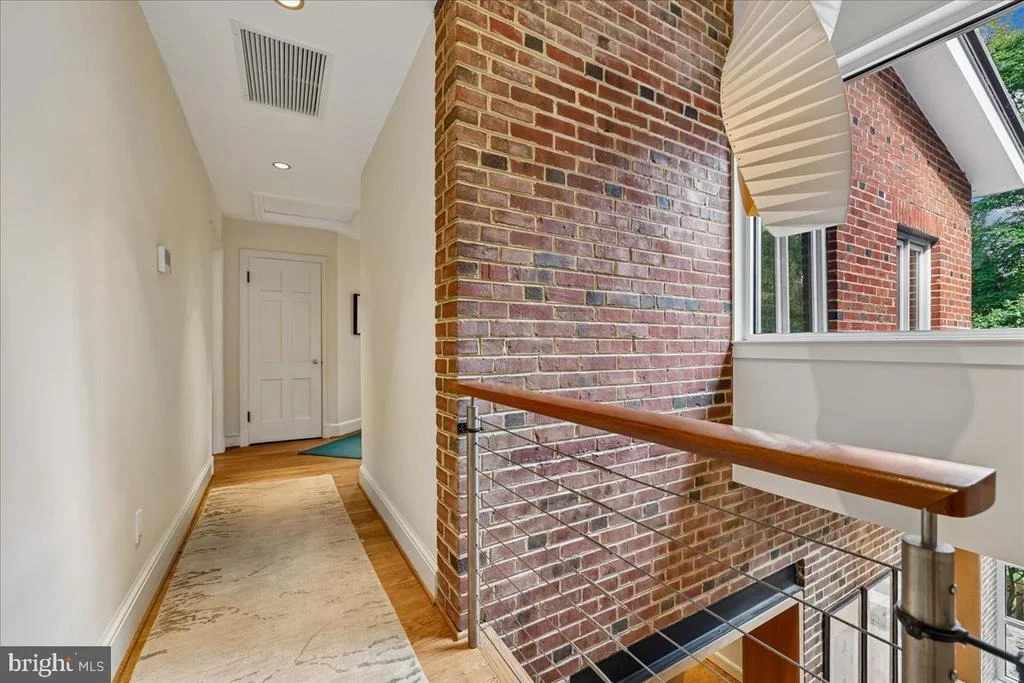 Photo of 1212 WOODSIDE PARKWAY