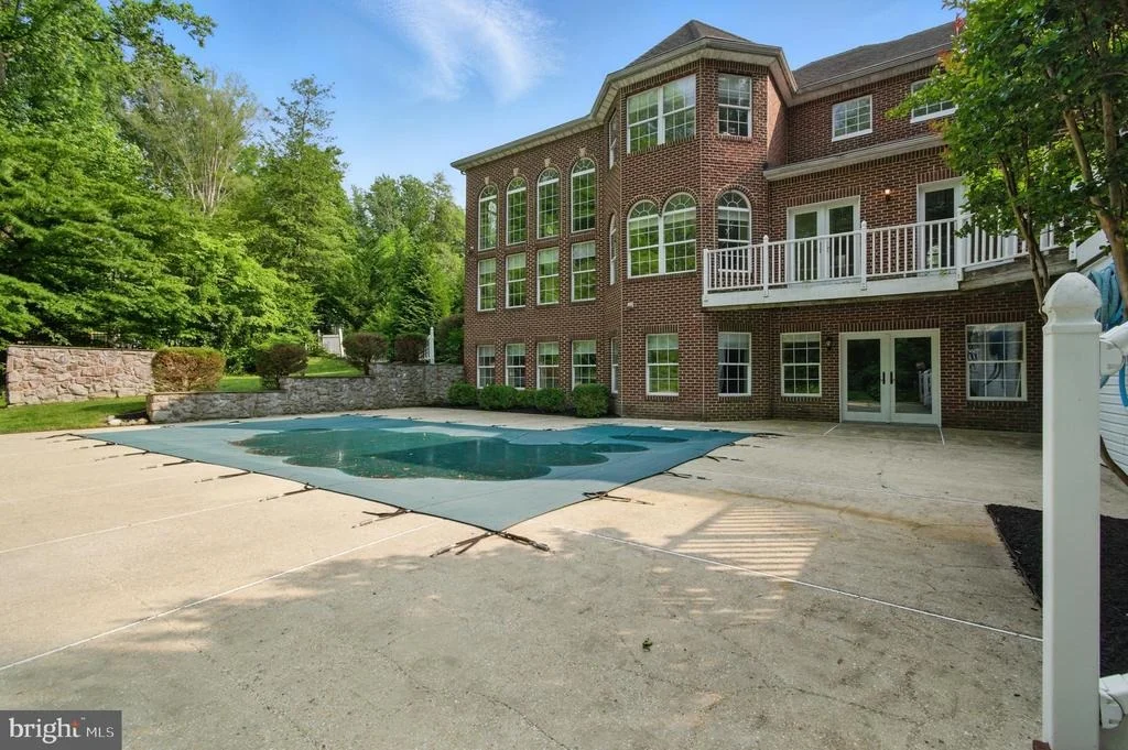 Photo of 1002 COVINGTON WAY