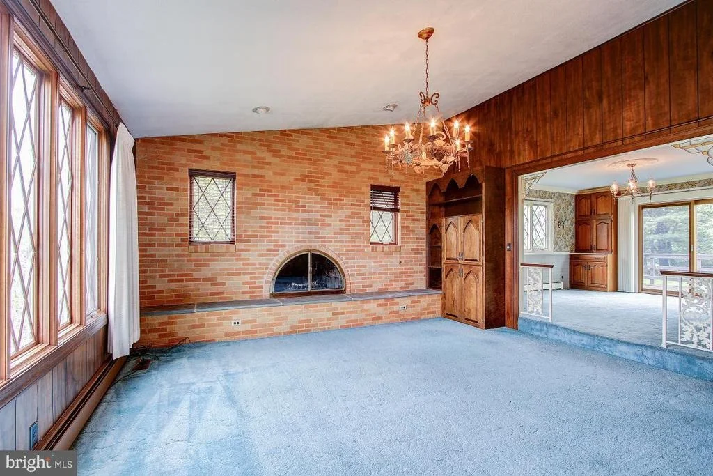 Photo of 3010 MAPLEHILL ROAD