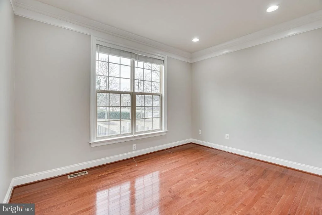 Photo of 42695 MACAULEY PLACE