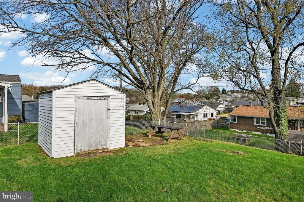 Photo of 804 BENTWILLOW DRIVE