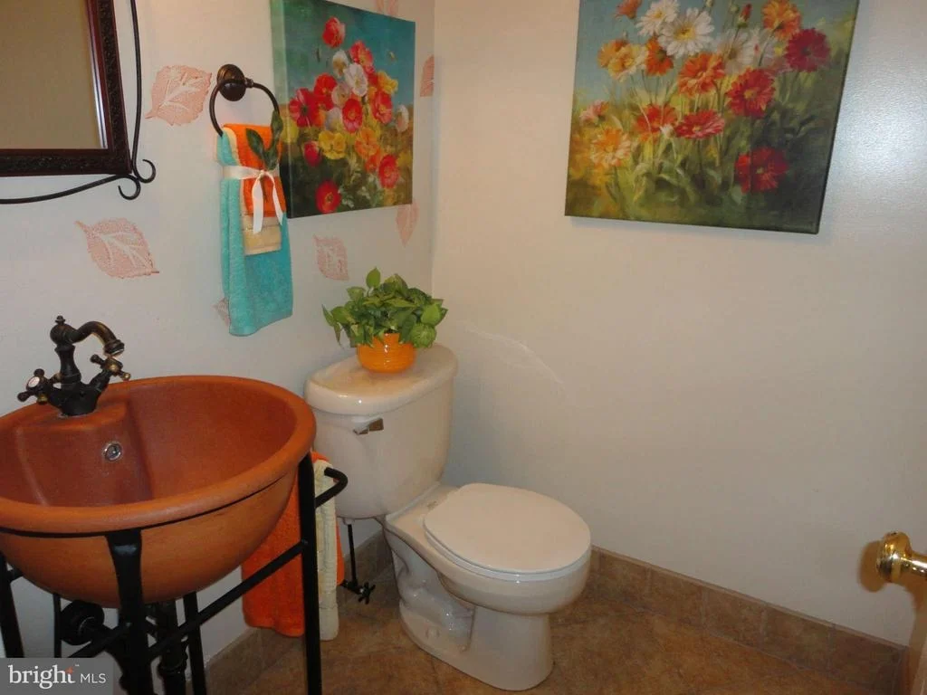 Photo of 21 LEATHERLEAF COURT