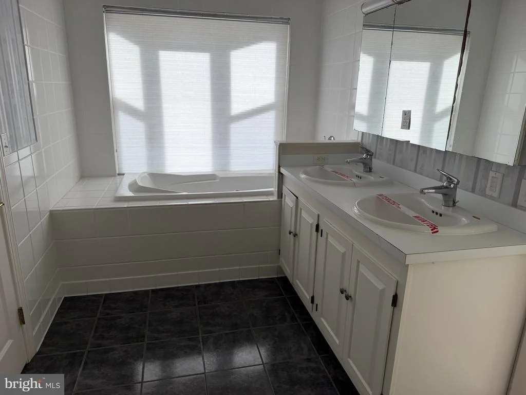 Photo of 24575 DEEPWATER POINT DRIVE