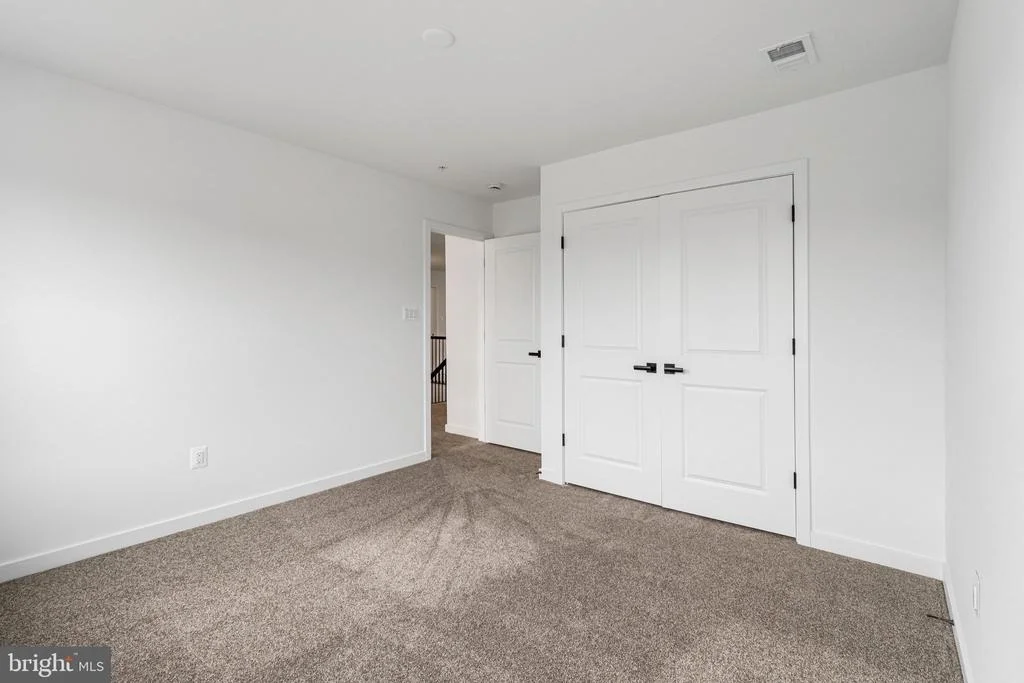 Photo of 2000 ARAM DRIVE