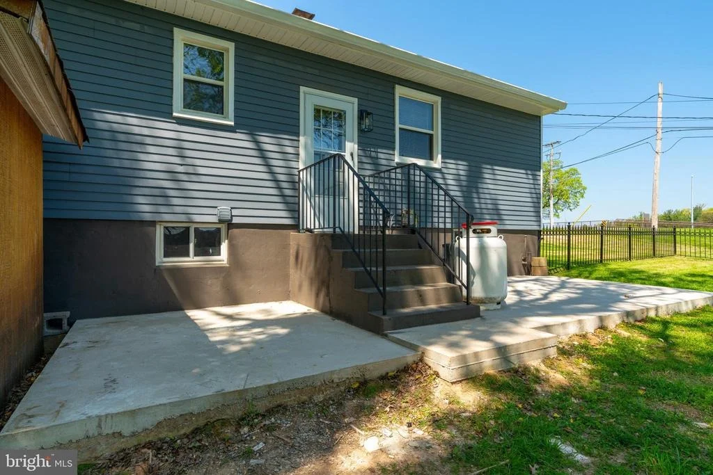 Photo of 4909 WHITFIELD CHAPEL ROAD