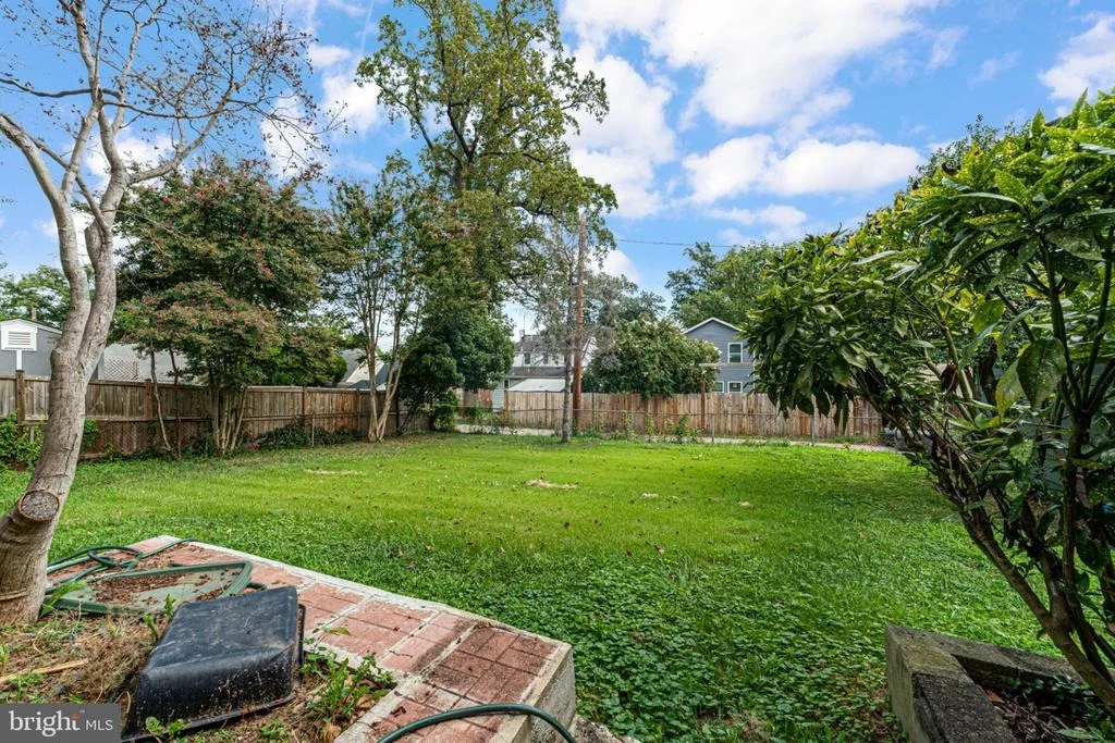 Photo of 1124 45TH PLACE SE
