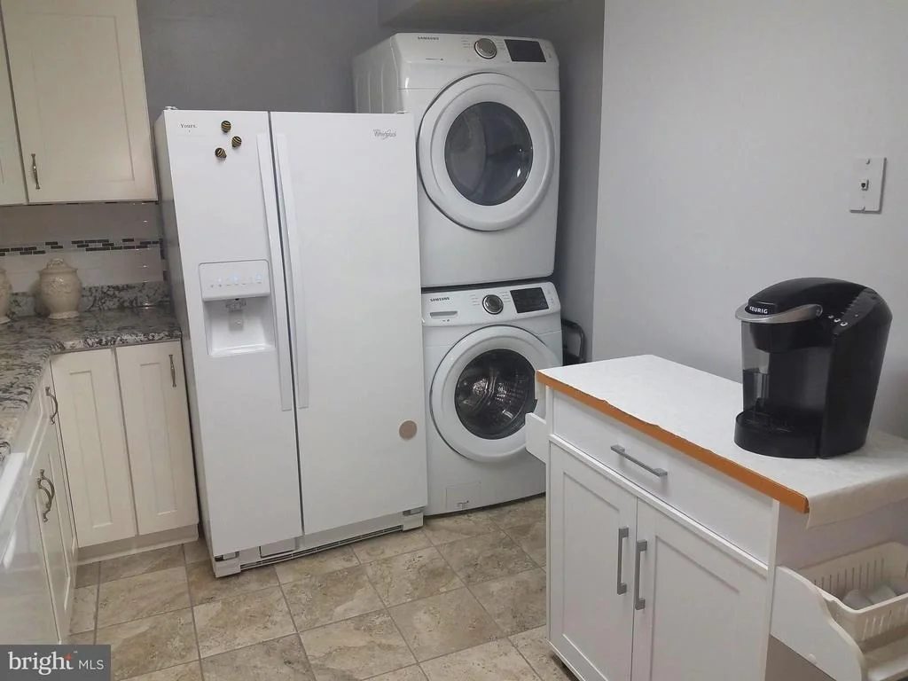 Photo of Unit 1615 at 15101 INTERLACHEN DRIVE