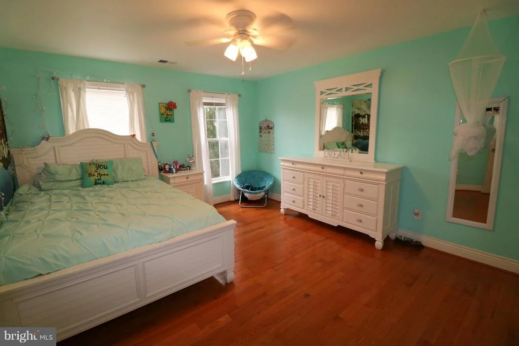 Photo of 1762 CASTLE ROCK ROAD