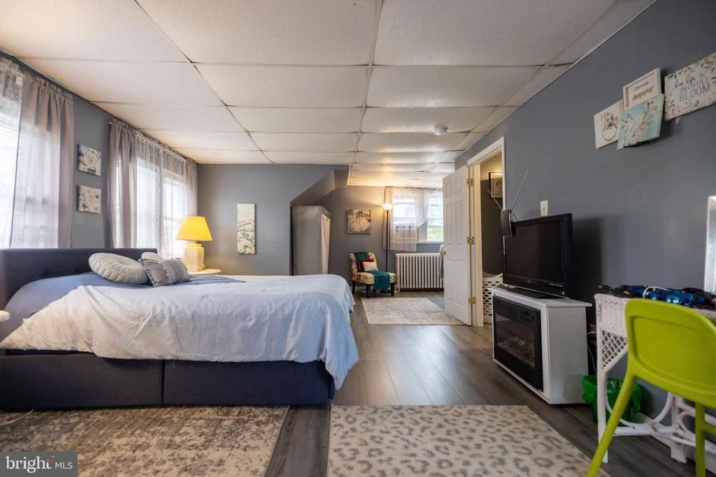 Photo of 39 E 2ND AVENUE