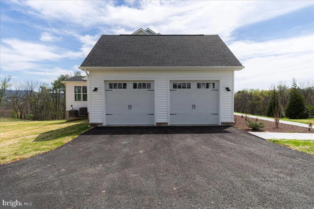 Photo of 6904 SUNDAYS LANE