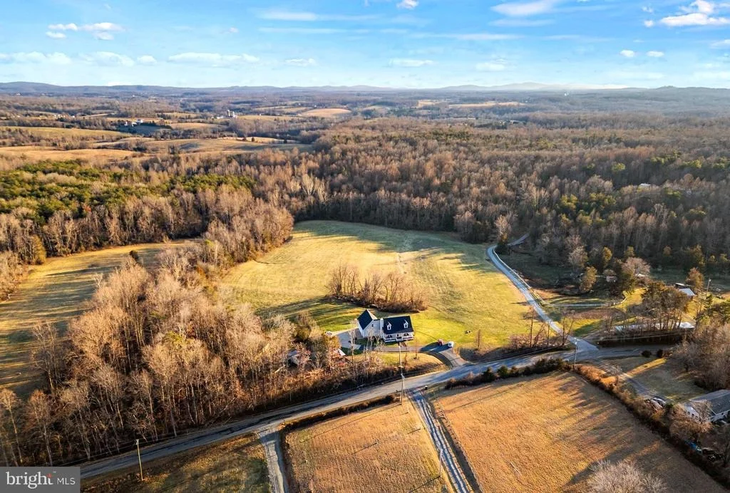 Photo of 3266 THOROUGHFARE ROAD