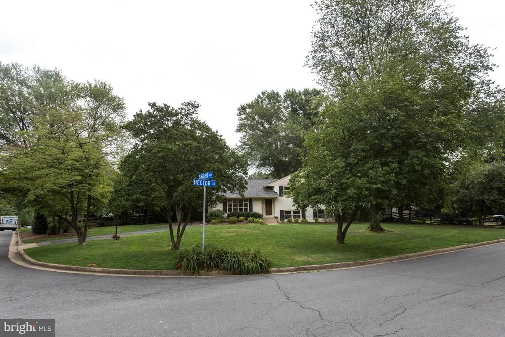 Photo of 7007 BRIGHT AVENUE