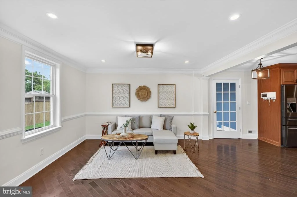 Photo of 620 DOUGLAS STREET