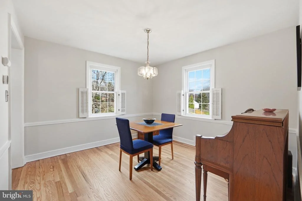 Photo of 2406 CHURCHILL ROAD
