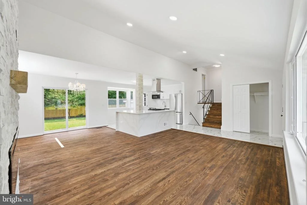 Photo of 9831 SINGLETON DRIVE