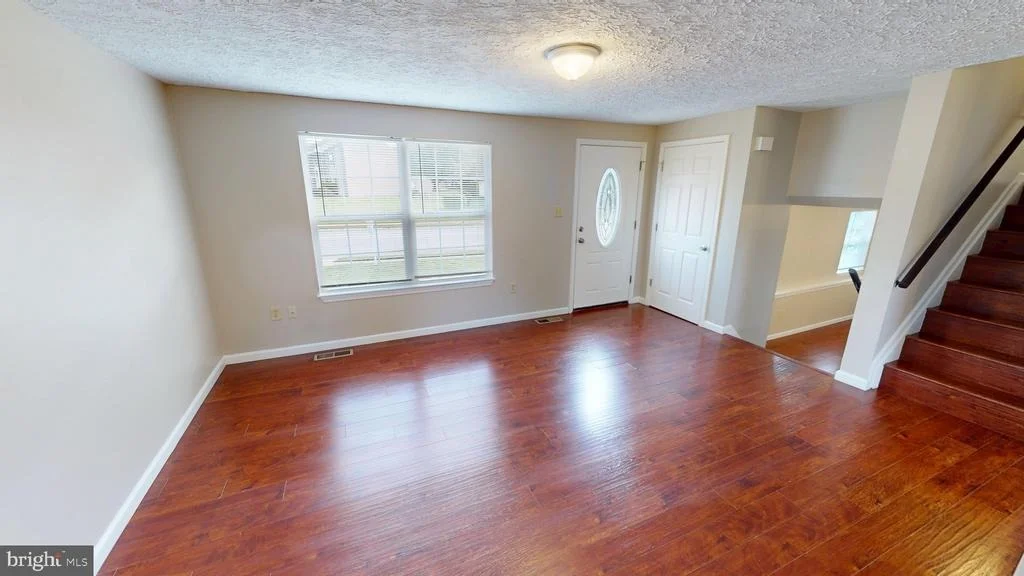 Photo of 1180 BANNISTER CIRCLE