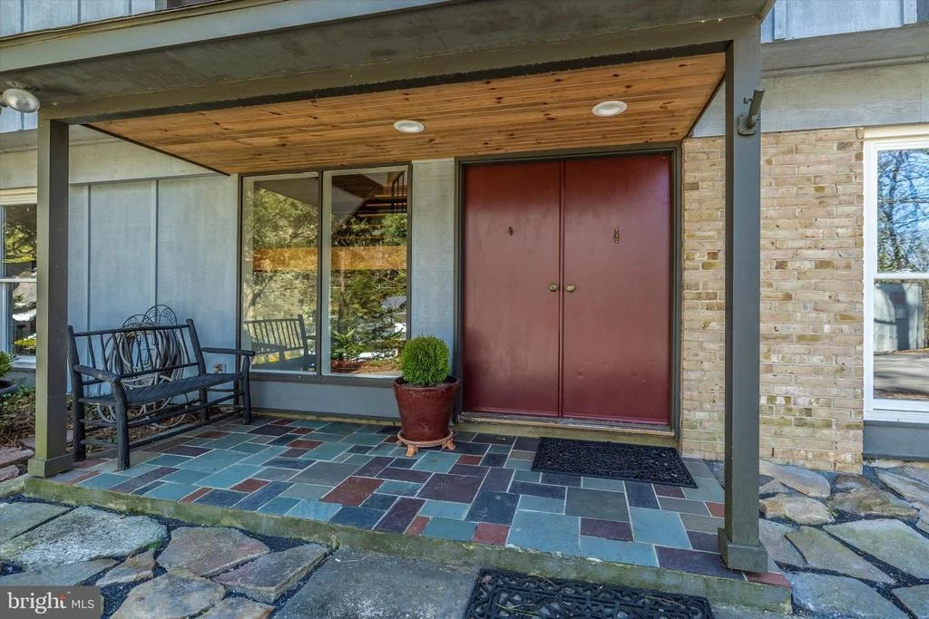 Photo of 8623 PINECLIFF DRIVE