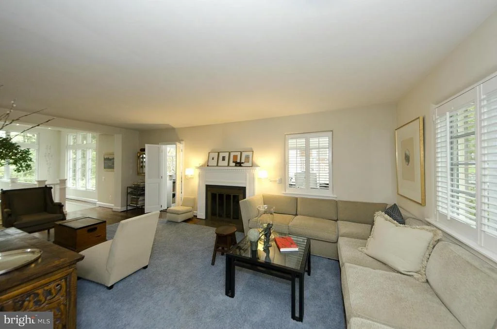 Photo of 4320 LORCOM LANE