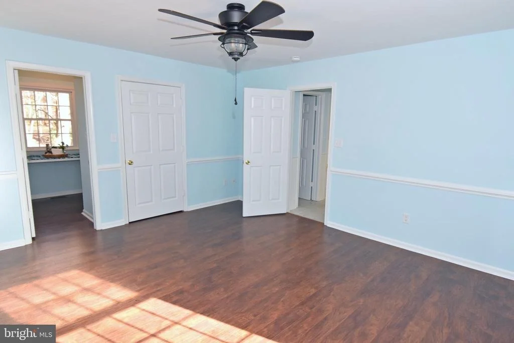 Photo of 4011 GROSSE POINT DRIVE