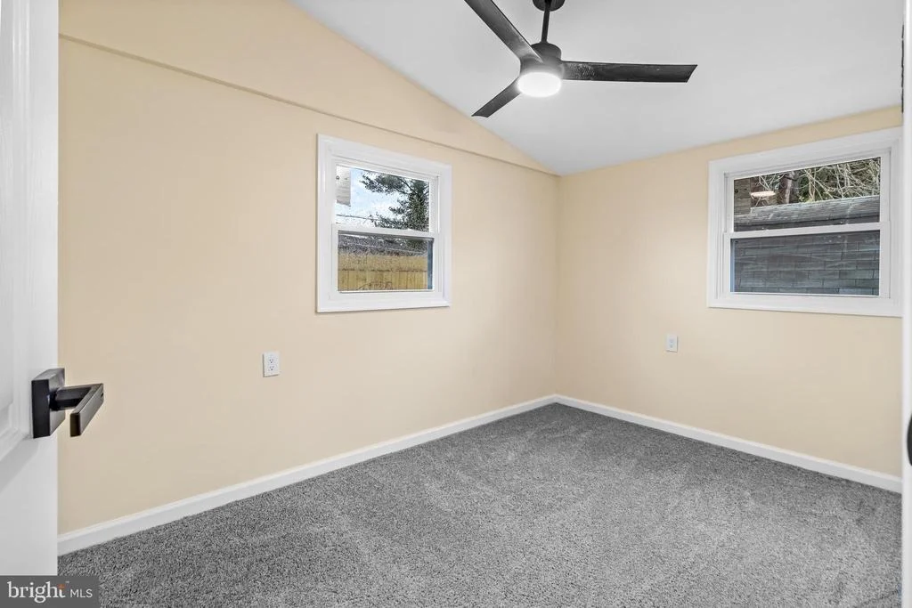 Photo of 3905 LOVE AVENUE
