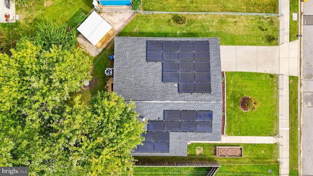 Photo of 1300 GILBERT PLACE