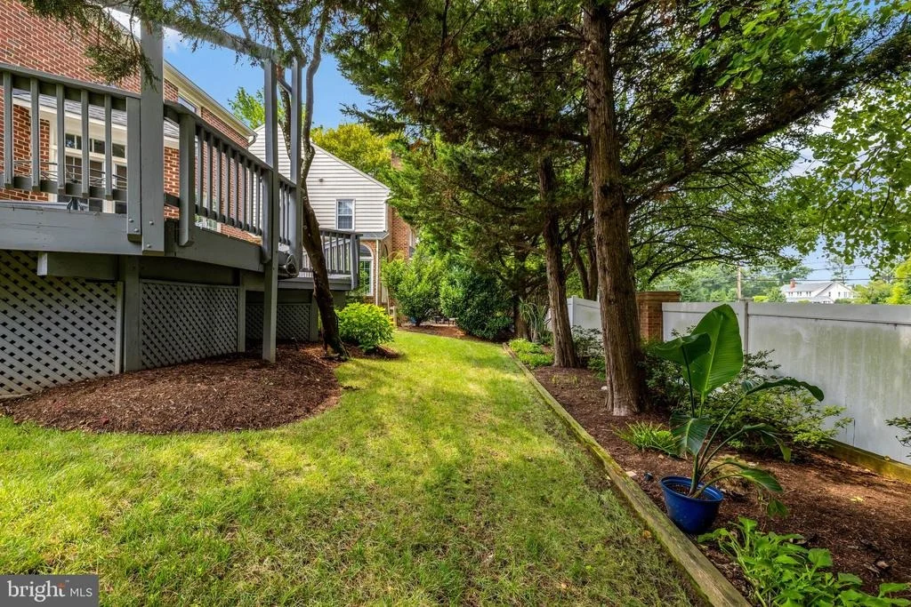 Photo of 9828 FOX REST LANE