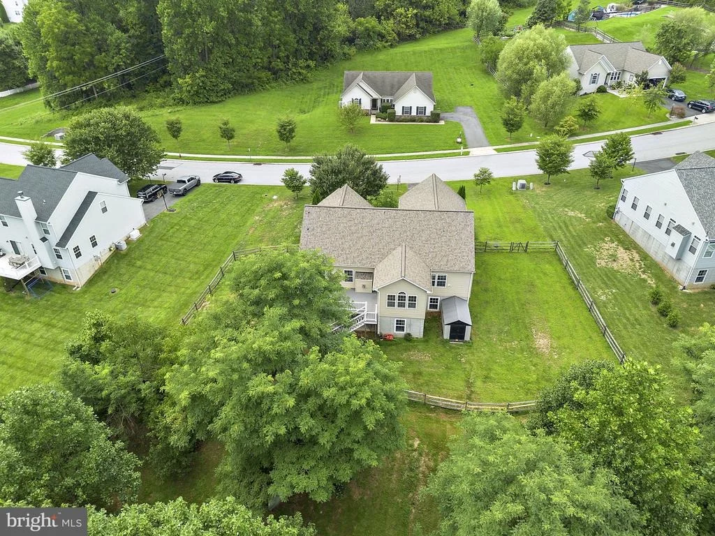 Photo of 176 SPLIT ROCK DRIVE