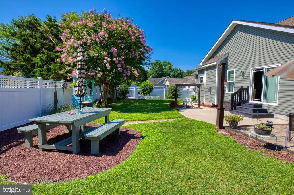 Photo of 16853 LANCASTER ROAD
