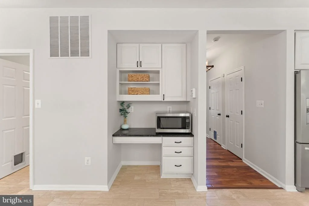 Photo of 817 KENNETH PLACE SE