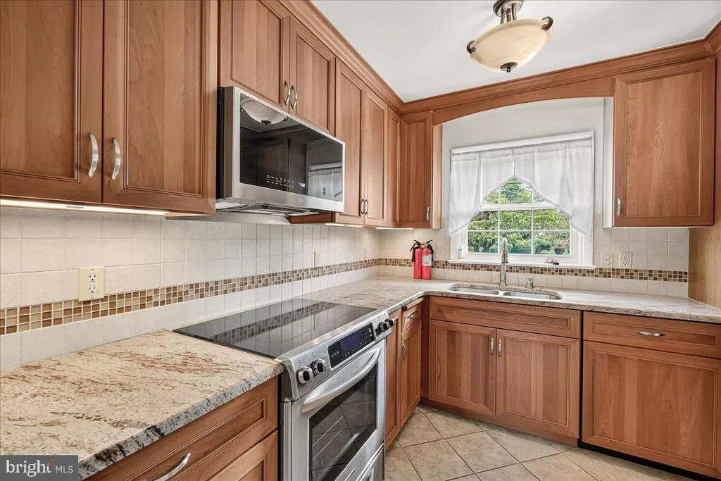 Photo of 7910 EDGEWOOD FARM ROAD