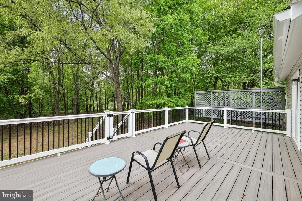 Photo of 592 EASON DRIVE