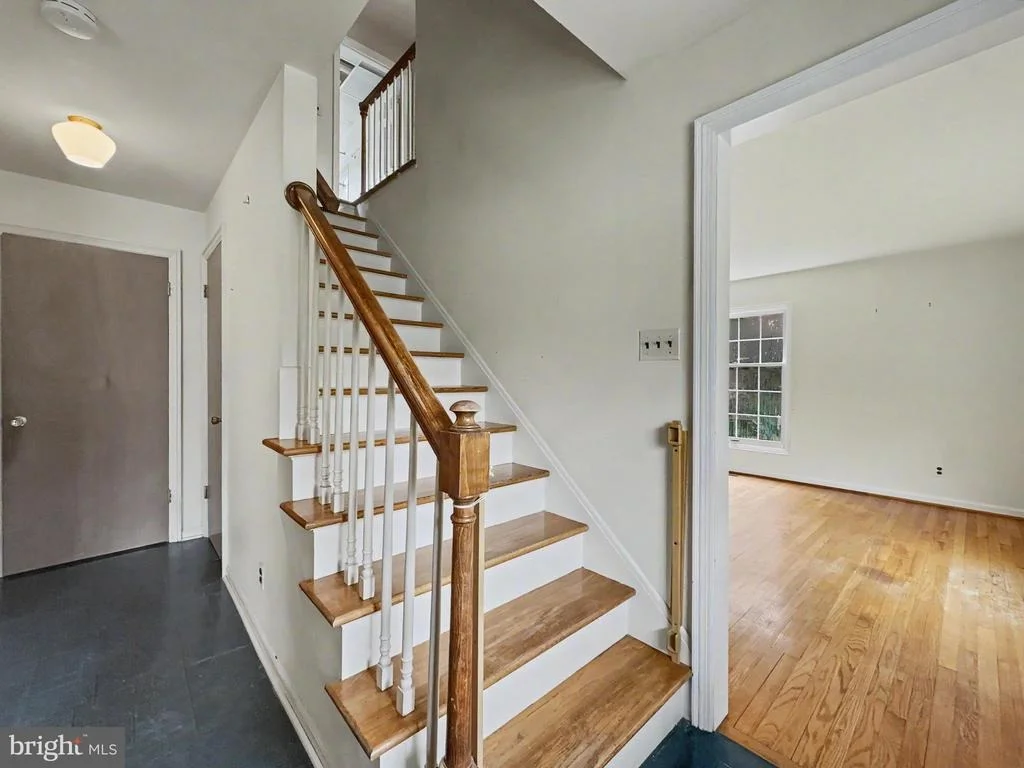 Photo of 1318 DENBY ROAD