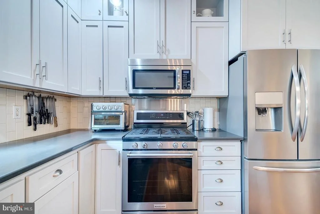 Photo of 30390 E MILL RUN