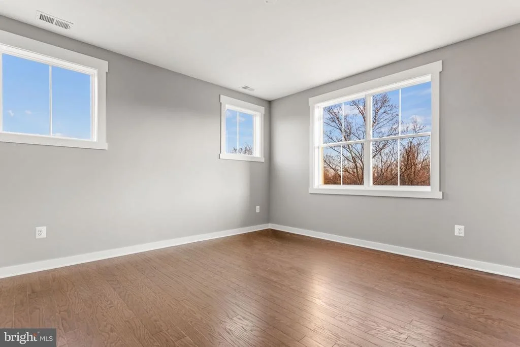 Photo of 7172 MEADOWBROOKE DRIVE