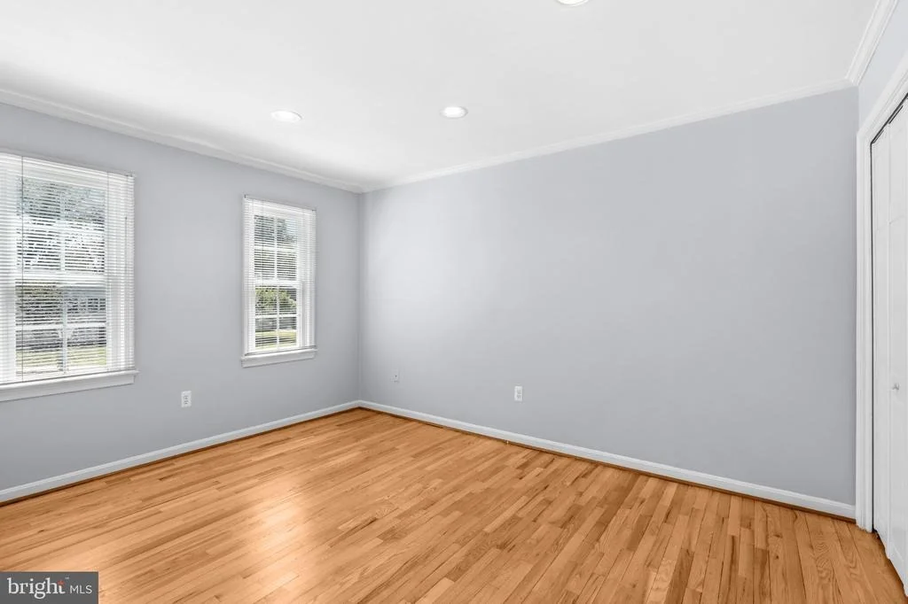 Photo of 9 DUVALL LANE