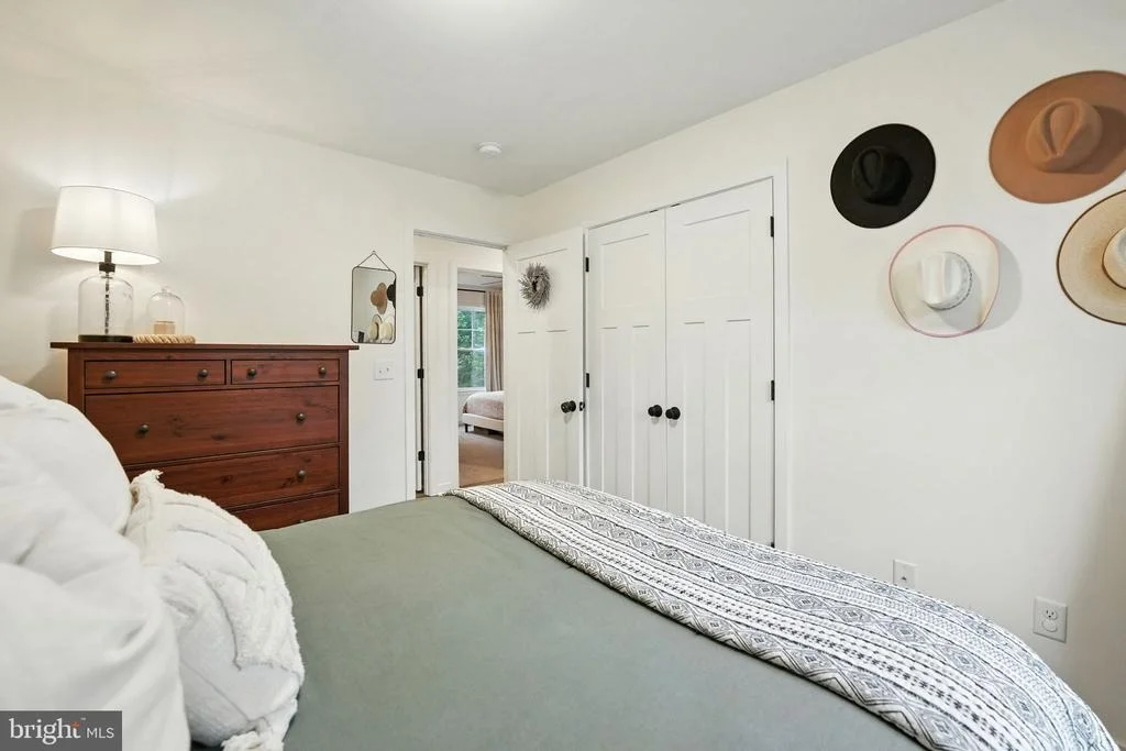 Photo of 16 CRESTVIEW DRIVE