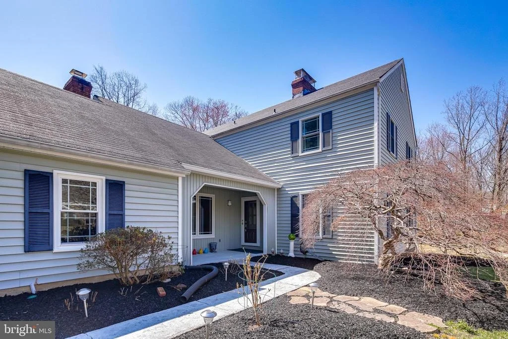 Photo of 1699 JUSTIN DRIVE