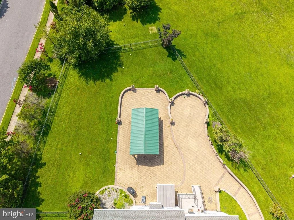 Photo of 10 TARA DRIVE