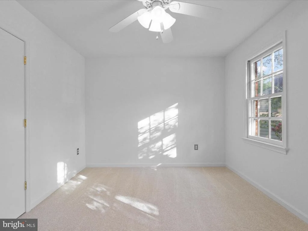 Photo of 8223 TREEBROOKE LANE