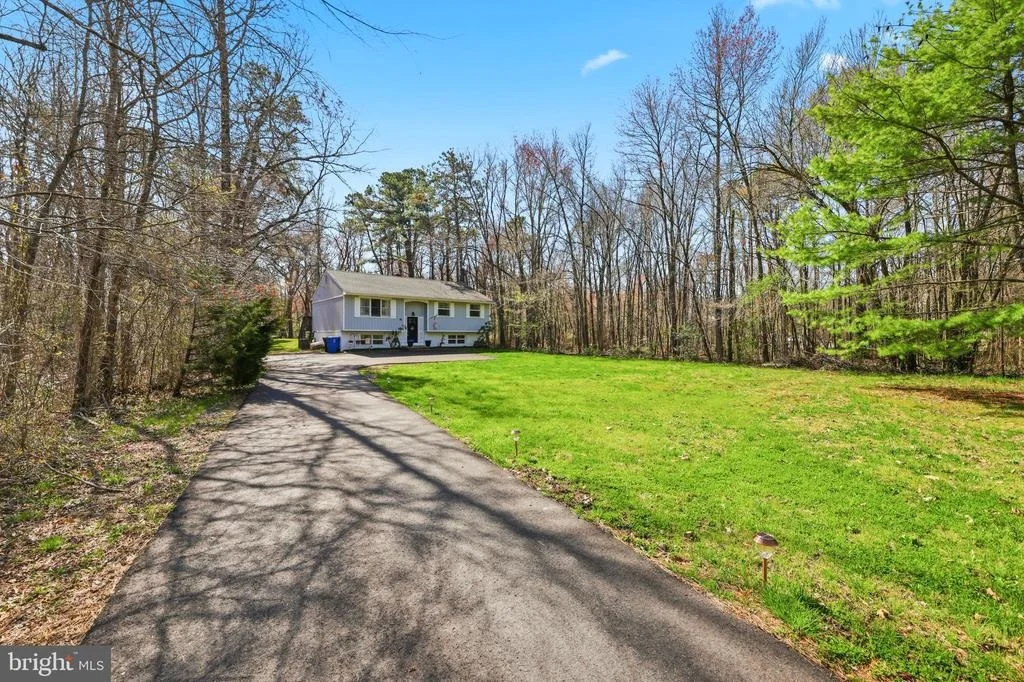 Photo of 16 SKEET ROAD