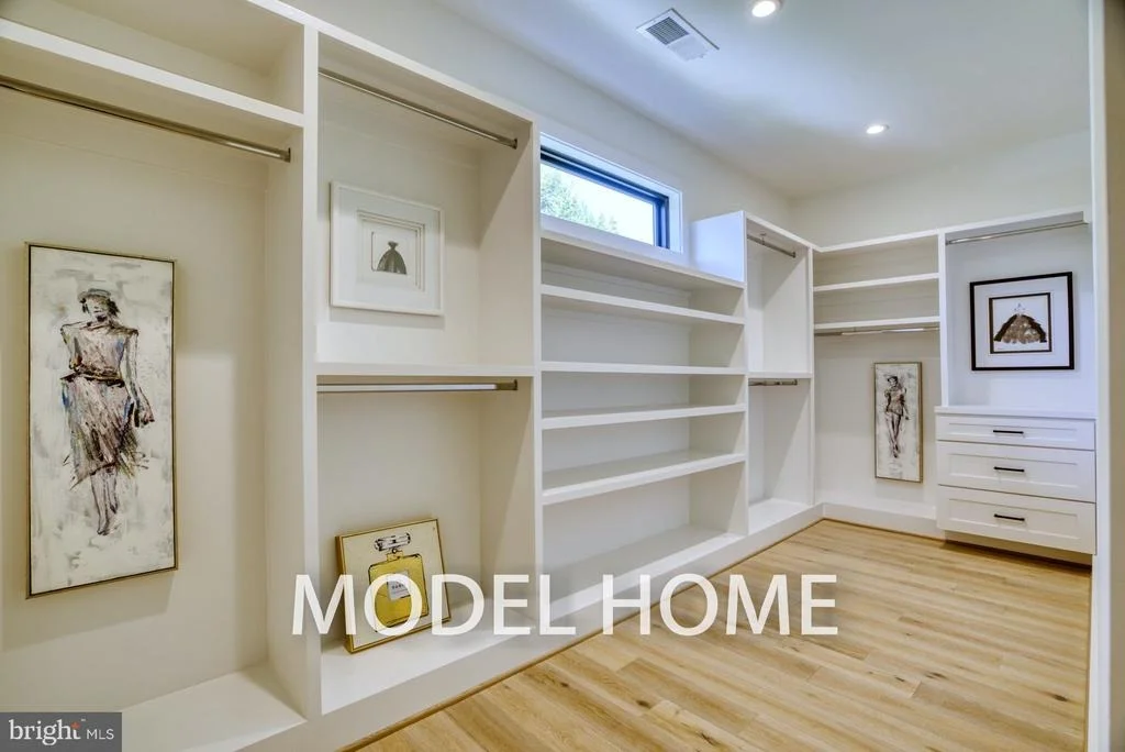 Photo of 6313 MORI STREET