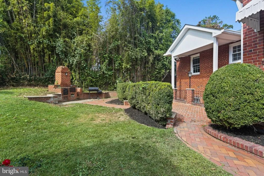 Photo of 2300 HOMESTEAD DRIVE