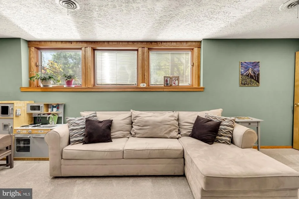 Photo of 3018 PINE SPRING ROAD