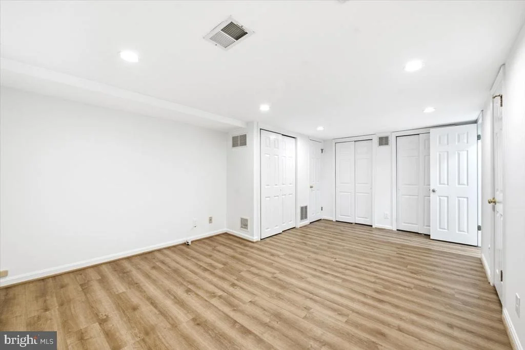 Photo of 7109 MEADOW LANE