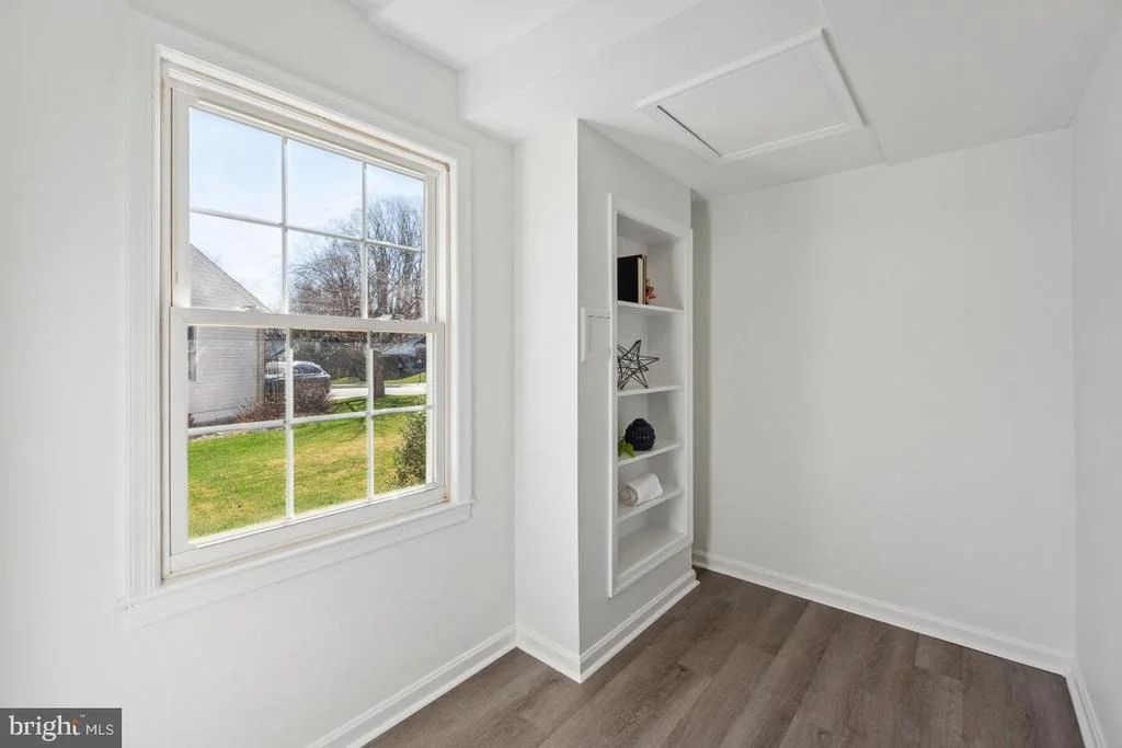 Photo of 9436 WALLINGFORD DRIVE