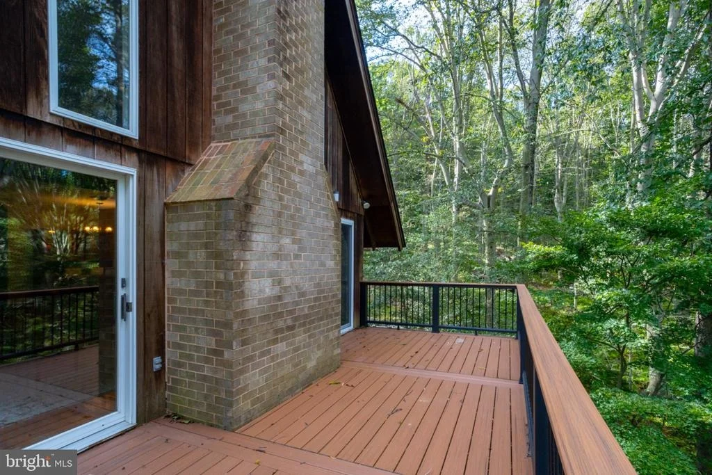 Photo of 2010 FALLSGROVE WAY